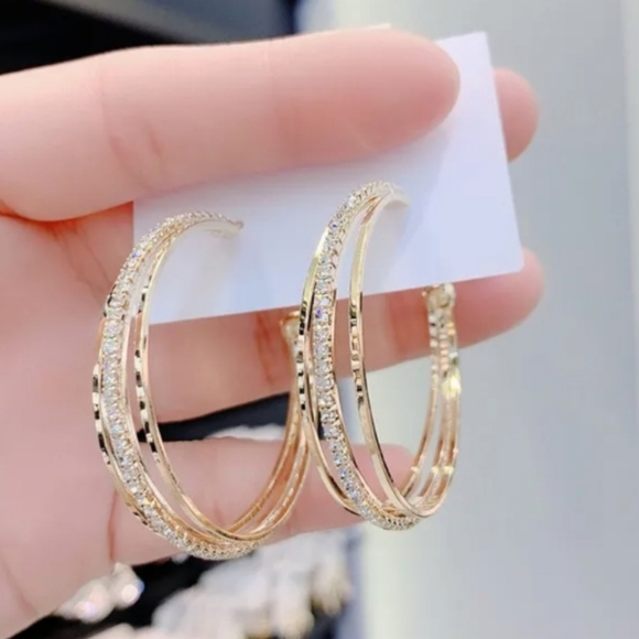 Take 50% off! Hoop earrings - Picture 2 of 5